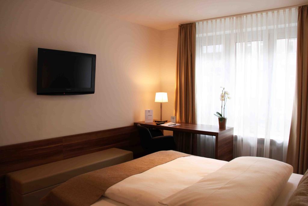 Фото VI Vadi Hotel Downtown Munich 