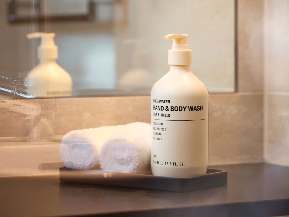 Фото Adina Apartment Hotel Geneva