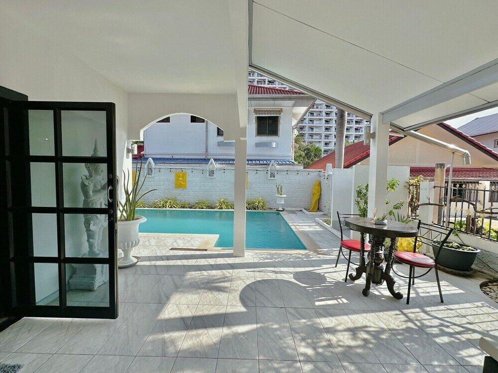 Фото Rosewood Pool Villa Pattaya 7