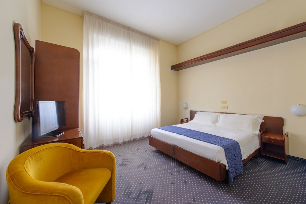 Фото Palace Hotel Domus Mea