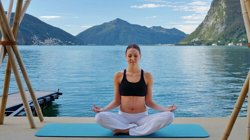 Фото Lake and City Panorama