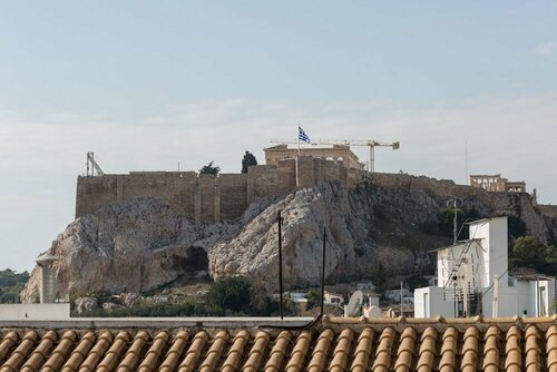 Гостиница Rastoni Athens Suites nearAcropolis at Tsatsou Street в Афинах