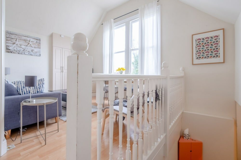 Фото Inviting 1bd Flat With Lovely Balcony - Willesden