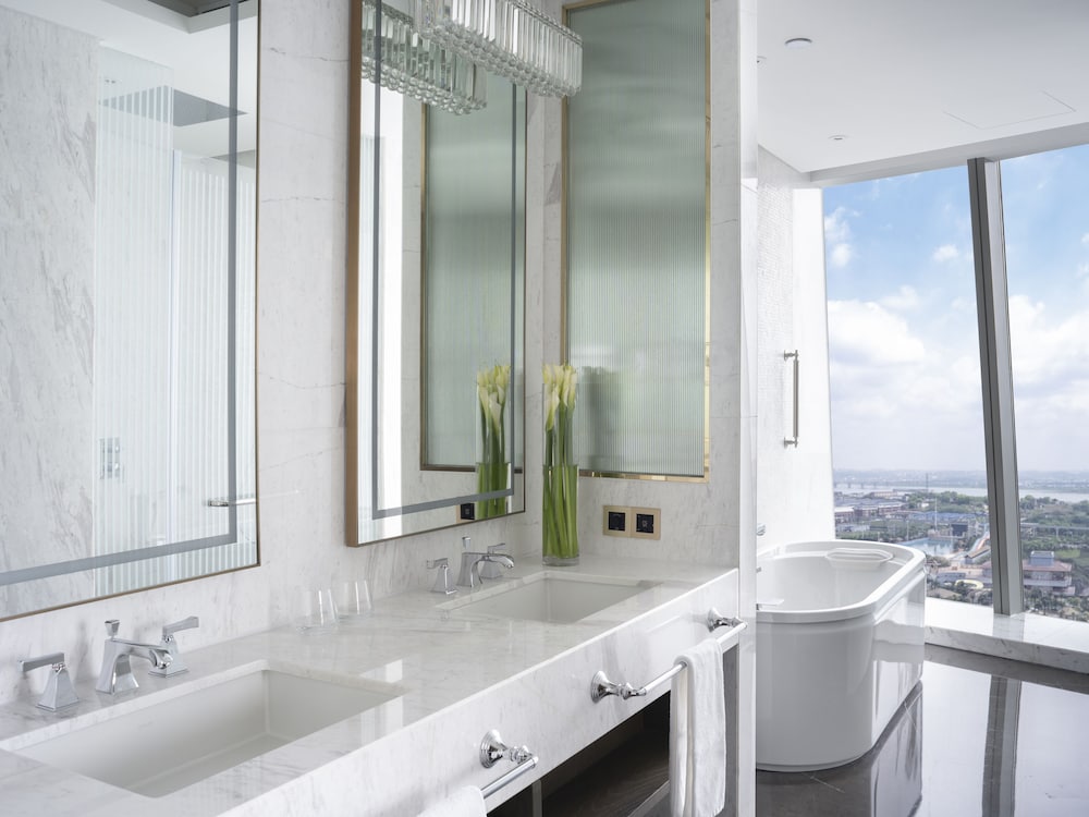 Фото Langham Place Changsha