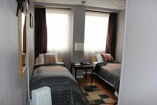 Гостиница Corner Hotell в Бреннейсунне