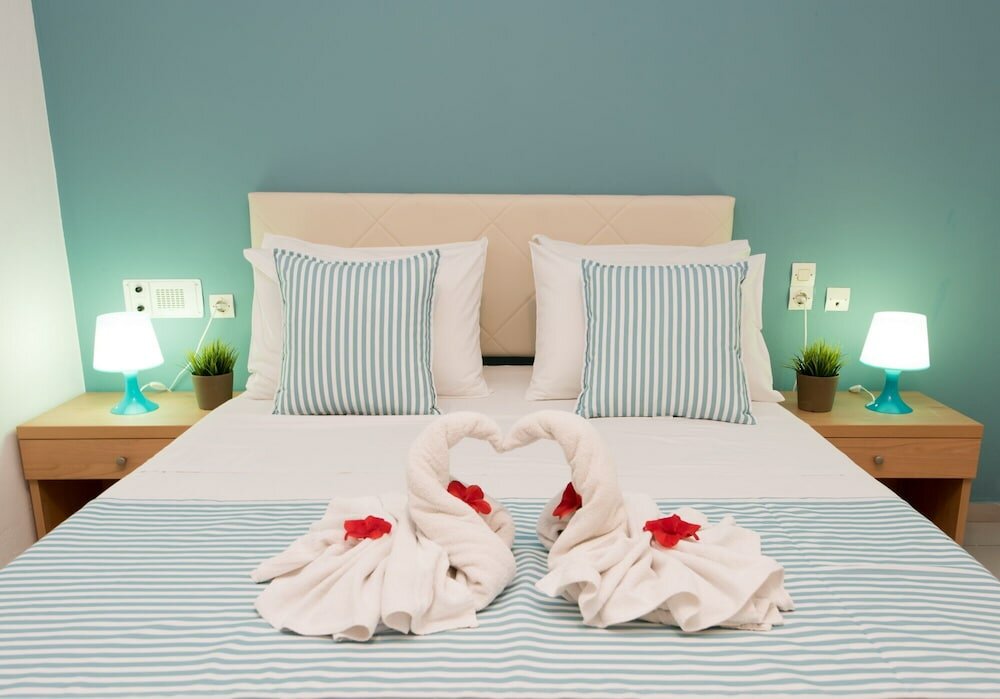 Фото Sunshine Seaside Hotel