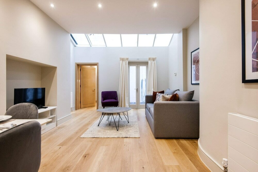 Фото Belgravia 1 Bed Stylish Apartment