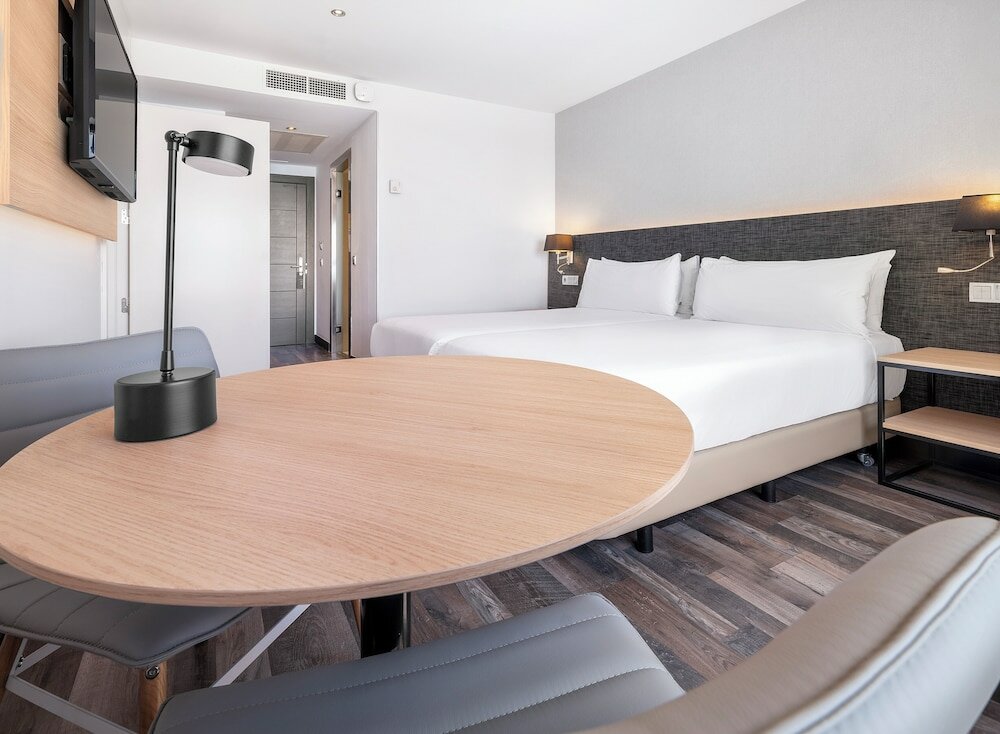 Фото Hotel Cádiz Paseo del Mar Affiliated by Meliá