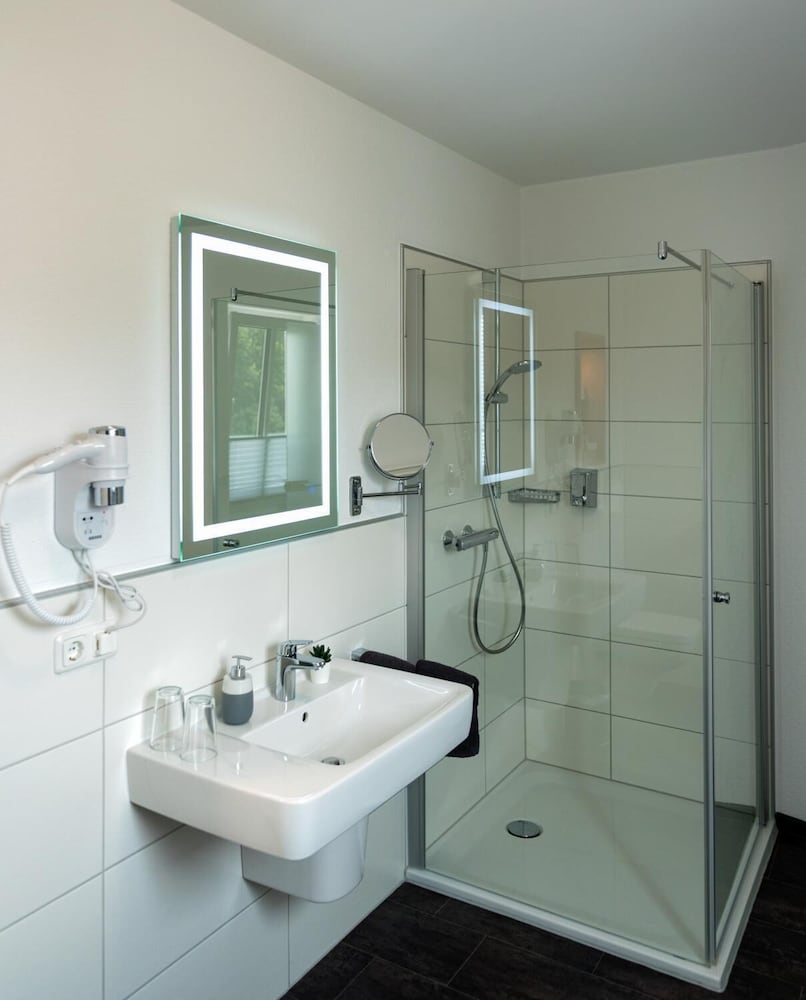 Фото Hotel Am Dalwigker Tor