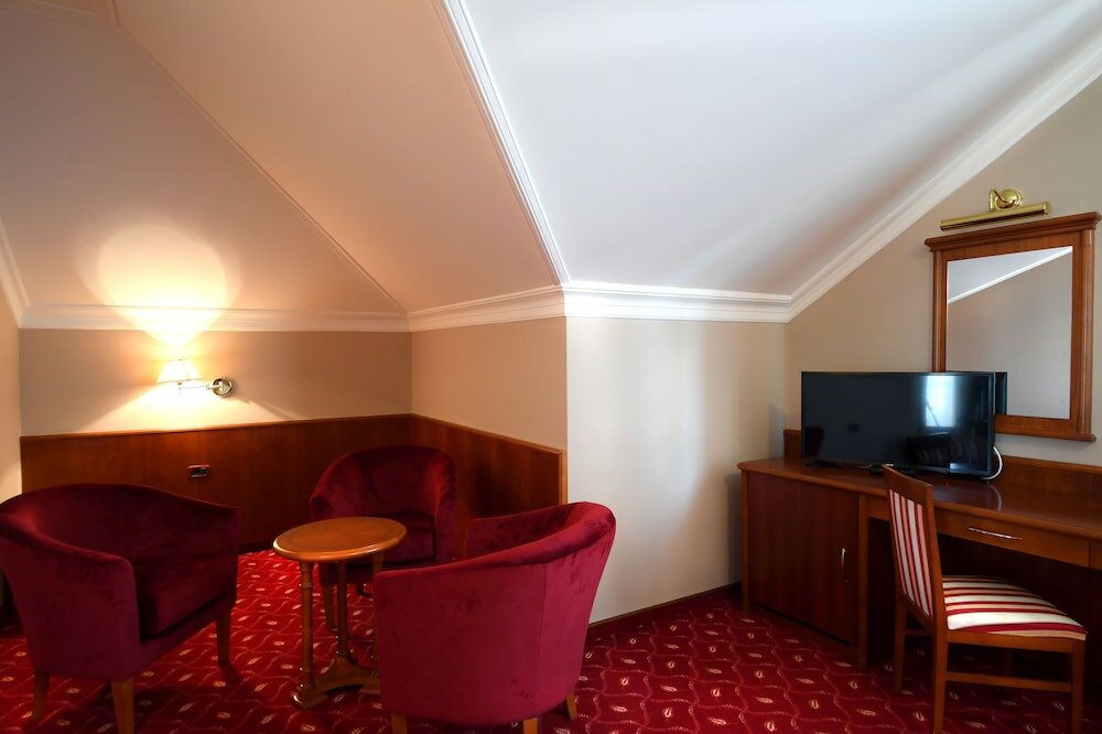 Фото Hotel Kovilovo