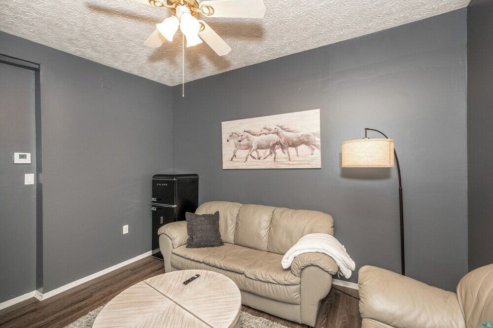 Фото Monmouth Loft 4