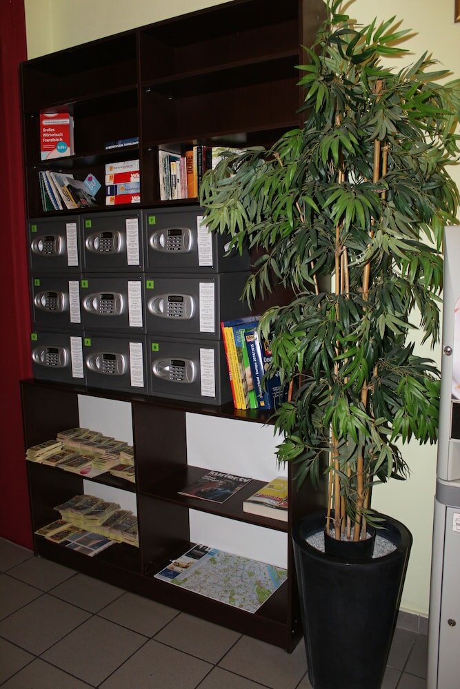 Фото Westend City Hostel GmbH