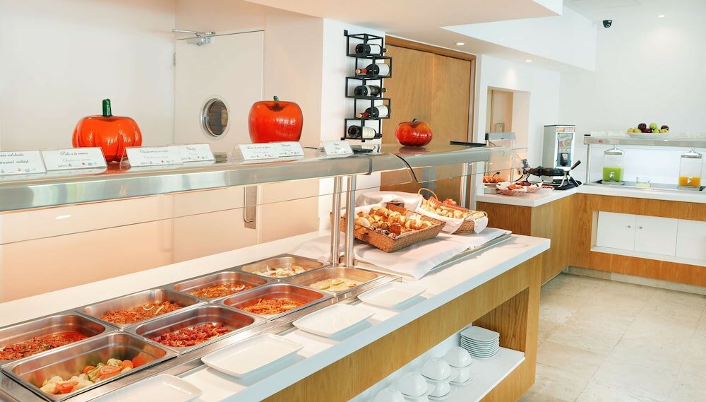 Фото Radisson Poliforum Plaza Hotel Leon