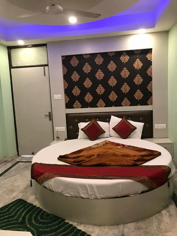 Гостиница Goroomgo Bajrang Paharganj New Delhi в Дели