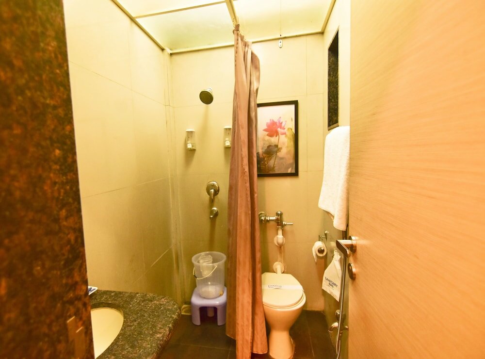 Фото My Bizz Hotel