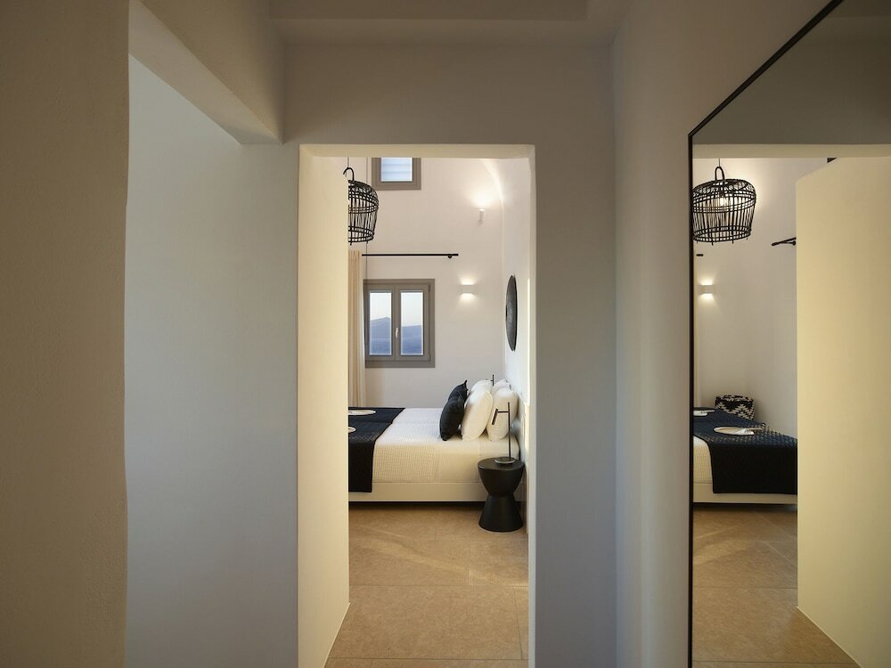 Фото Absolute Paradise Santorini- Adults Only