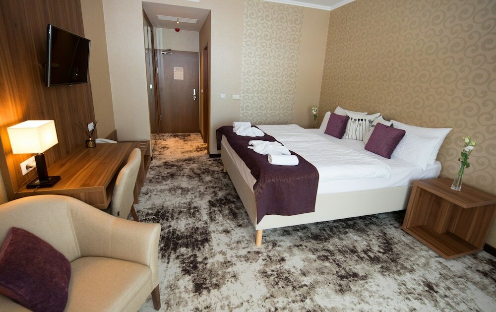 Фото Отель Outlet Polgár