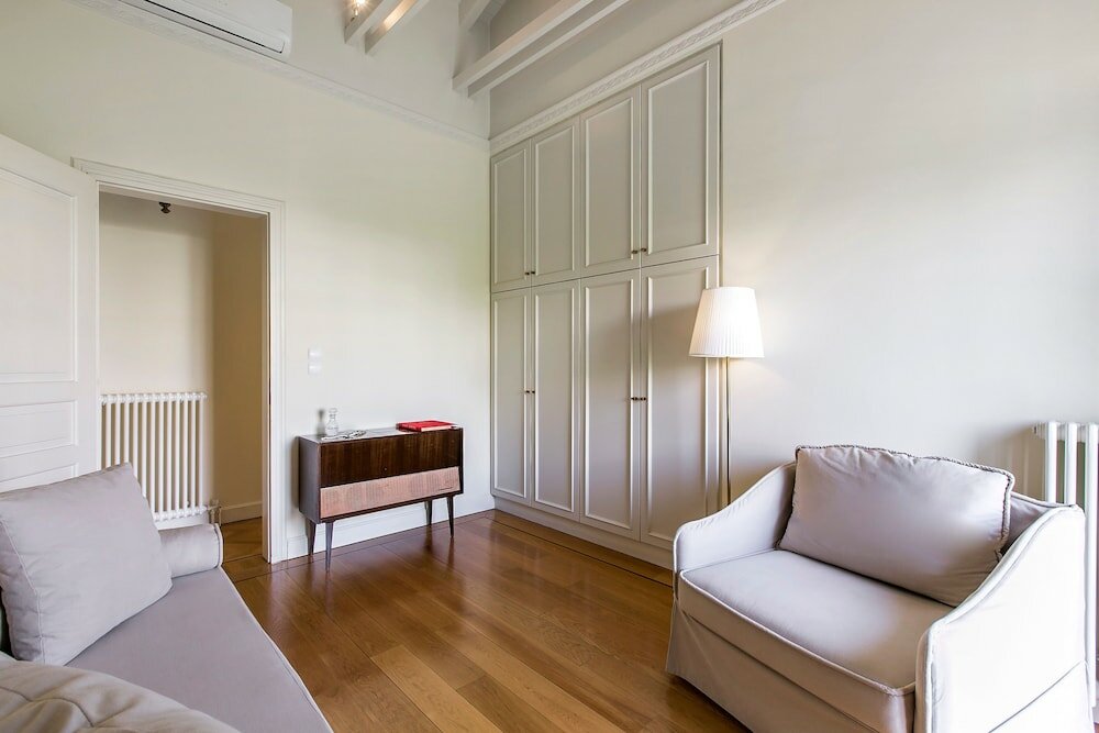 Фото Aerides Luxury Suites