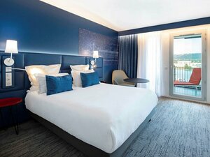 Гостиница Hotel Mercure Toulon La Seyne-Sur-Mer