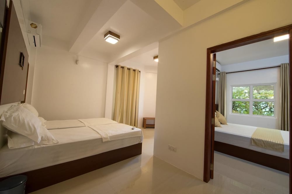 Фото Hideaway inn