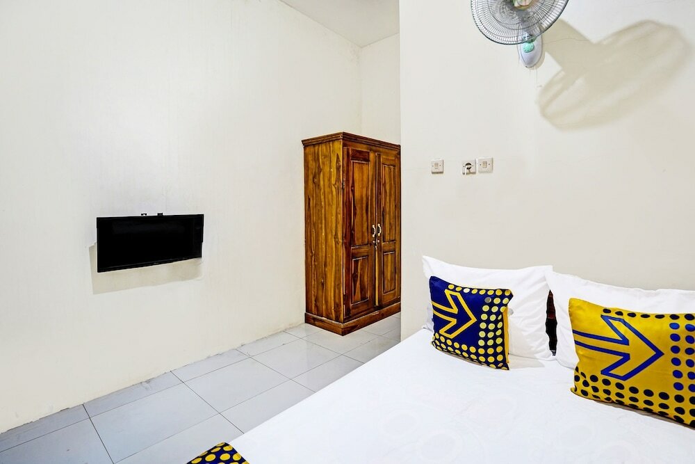 Фото Spot On 91824 Rumah Kaloka Syariah