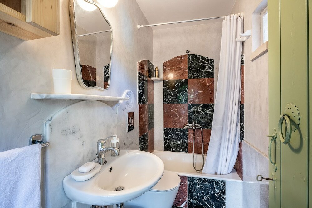 Фото Lemon Tree Eco-Retreat with Terraces