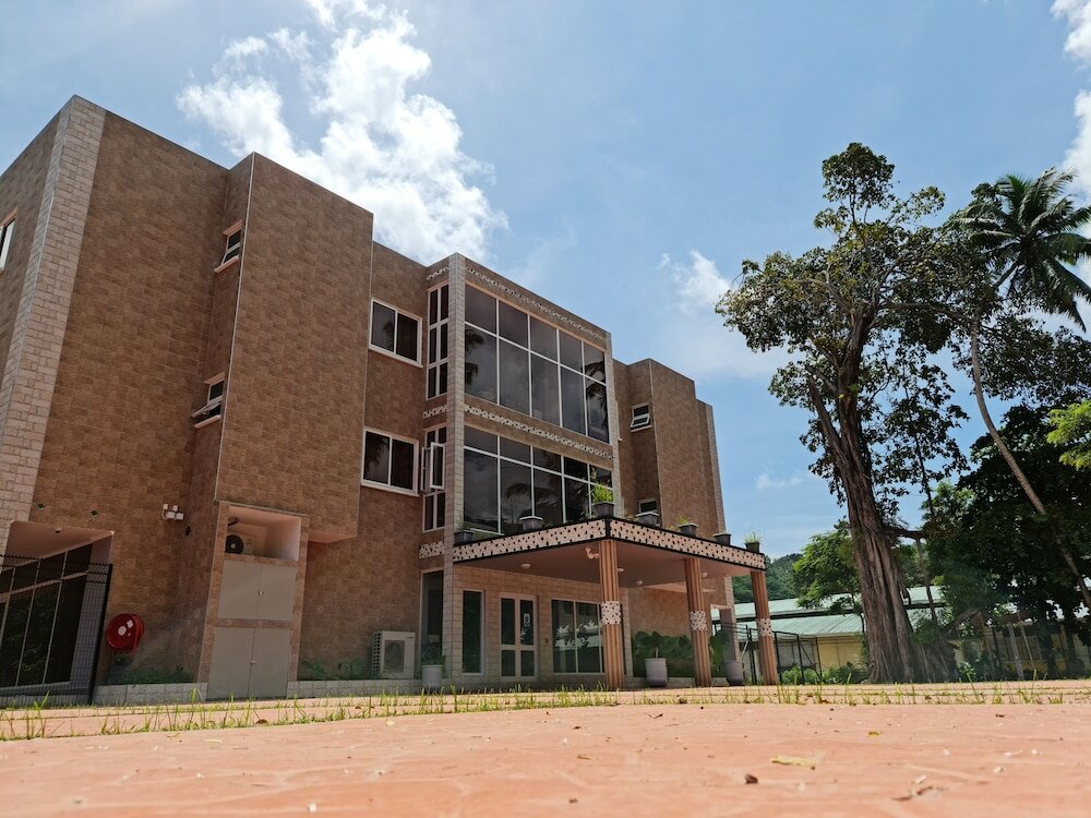 Фото Royale Suites by Arc Royale Luxury Apartments