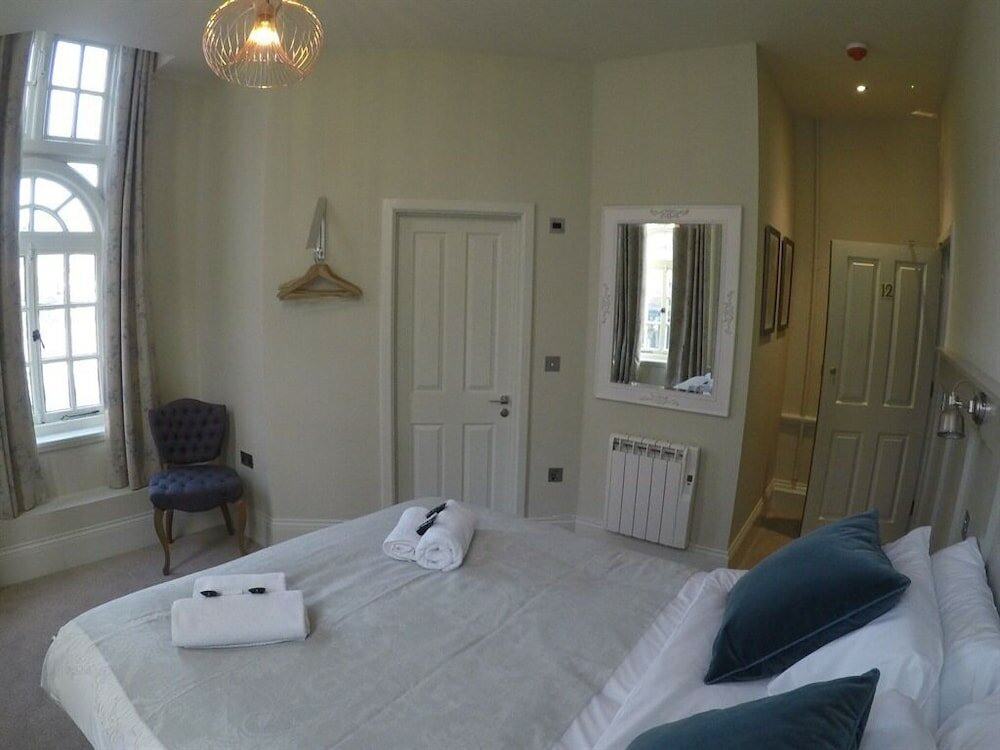 Фото The Bear Marlborough