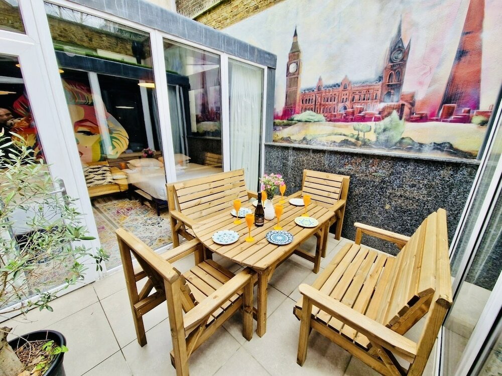 Фото The Melville Hotel by Rokxy - Kings Cross