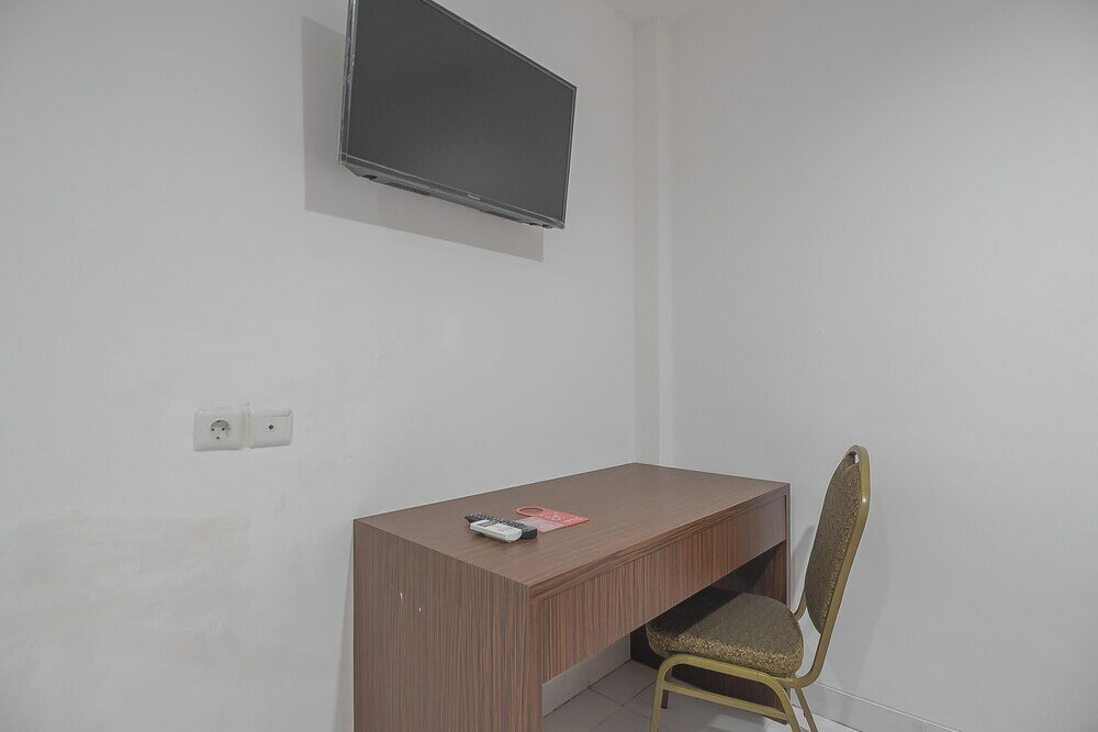 Фото RedDoorz near Living Plaza Balikpapan