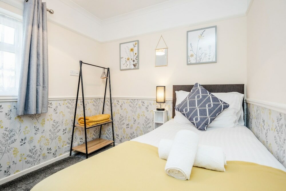 Фото Mpl Apartments - Woodside House by Harry Potter Studios