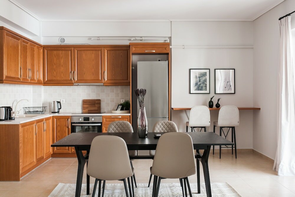 Фото Upstreet Superb & Comfy 2 Bd Apt-Marousi