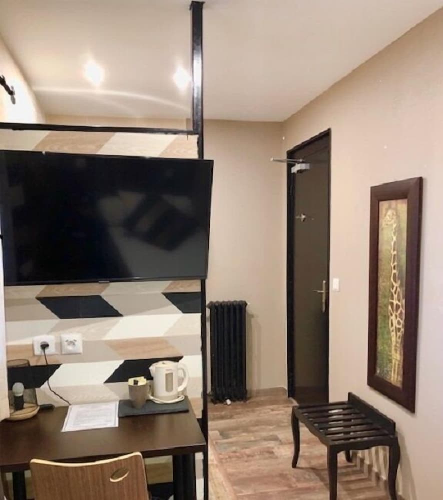 Фото Hôtel De Charme Le Provence