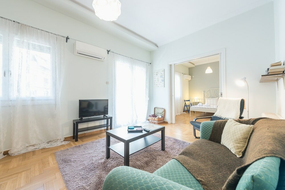 Фото Spacious Acropolis Home by CloudKeys