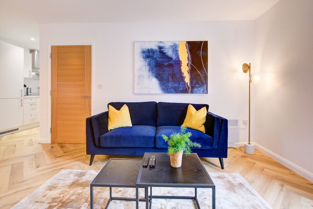 Фото Hybrid Resi - Mitcham