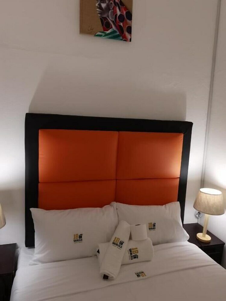 Фото 18 On Sherlock