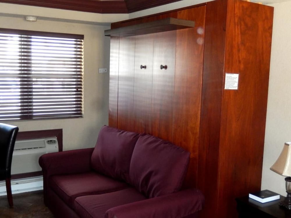 Фото Sifting Sands Motel