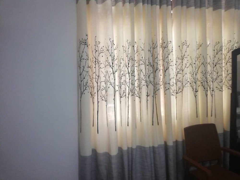 Фото N. L. I. Guest House