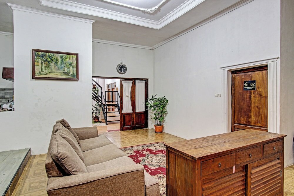 Фото Oyo 92757 Ndalem Pusponyidro Syariah