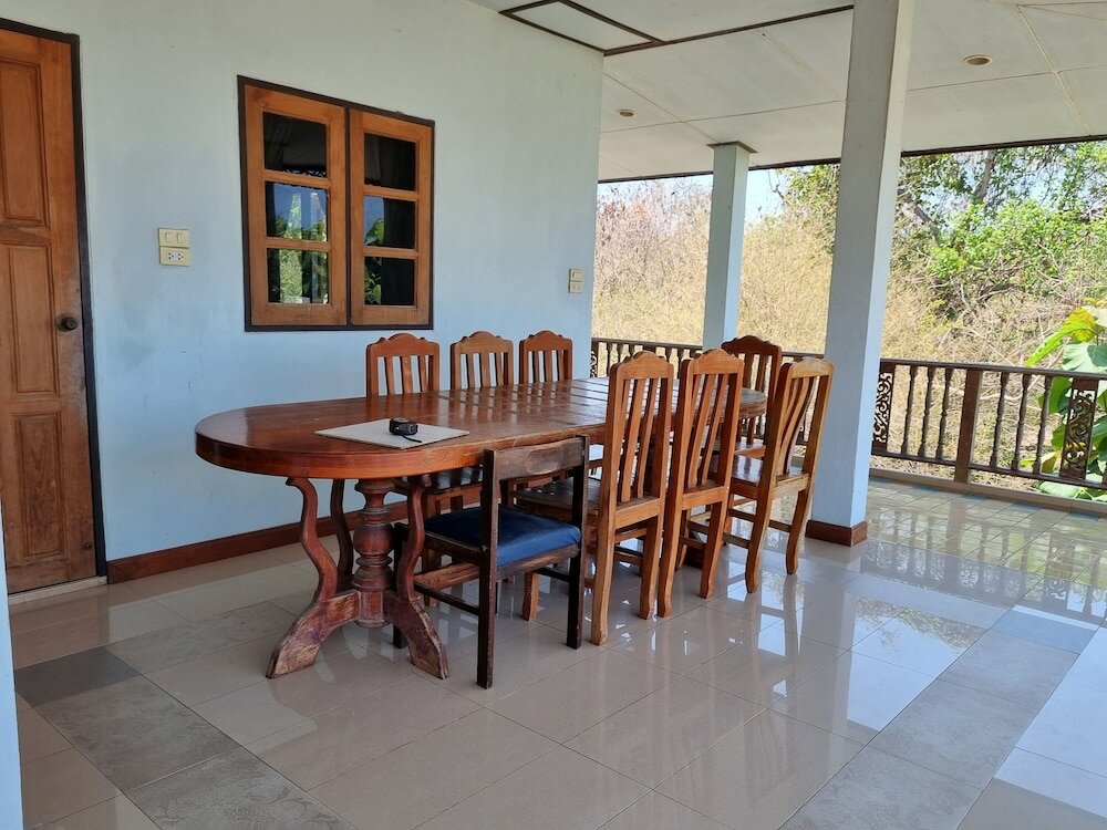 Фото Sawasdee Sichang Resort