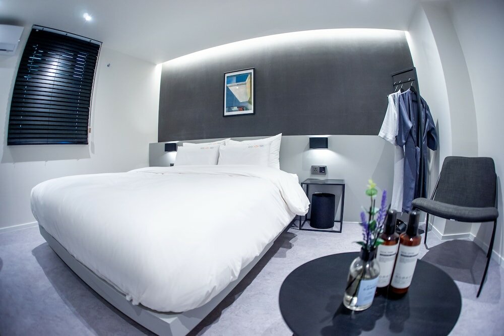 Фото Hotel Yam YeonSan