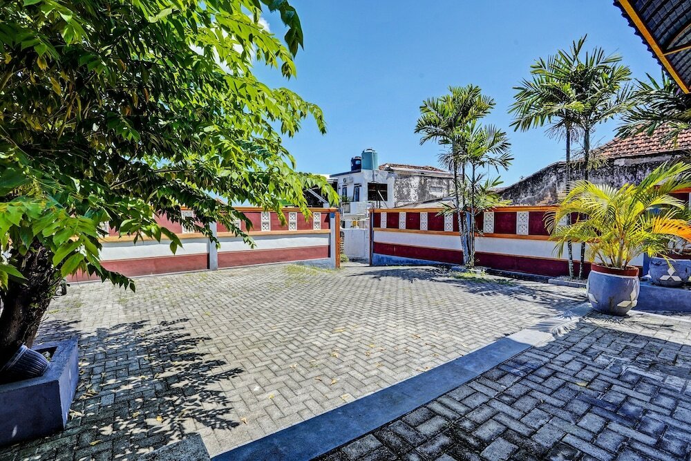 Фото Spot On 92527 Penginapan Kangean Syariah