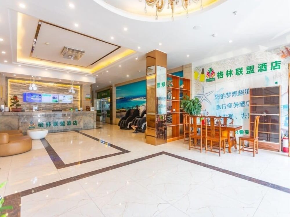 Фото GreenTree Alliance Sanya Jiyang District Yalongwan Road Hotel
