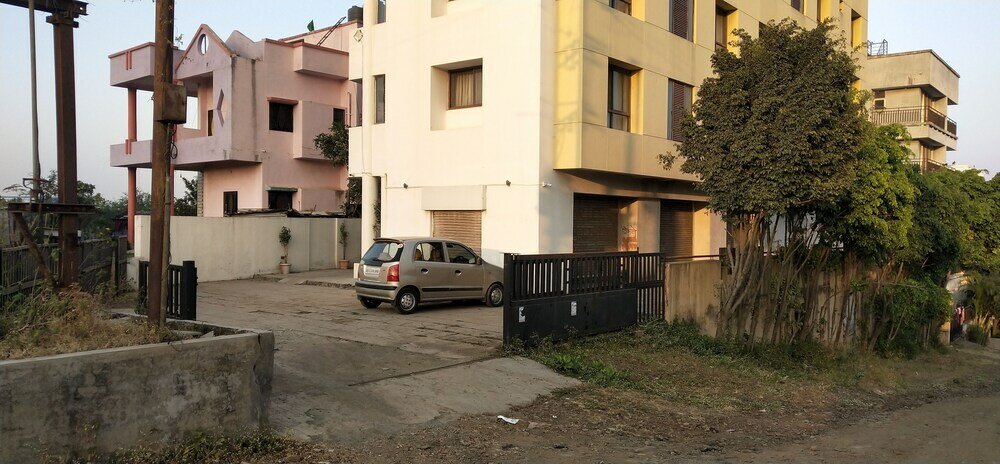 Фото Hotel Sumanchandra Suites