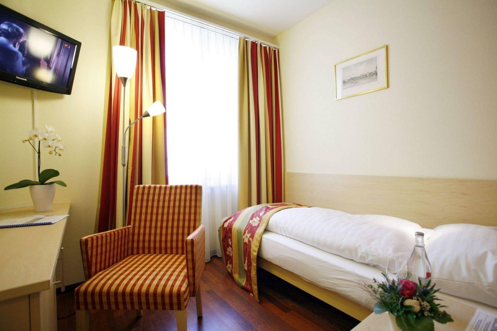 Фото Hotel de la Paix