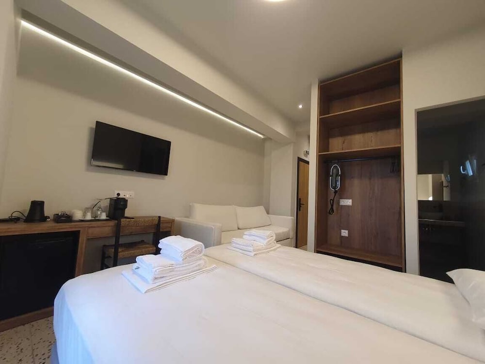 Фото Up Hill Unique Boutique Hotel