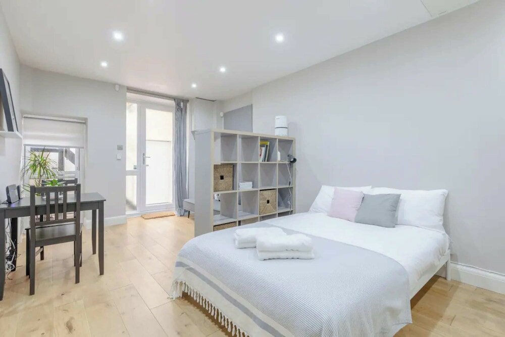Фото Modern Studio Flat - 1 min to Paddington Station