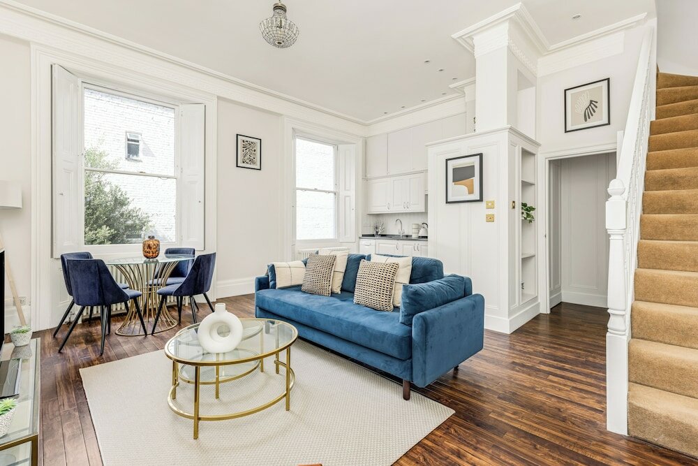 Фото The Kensington High Street Collection