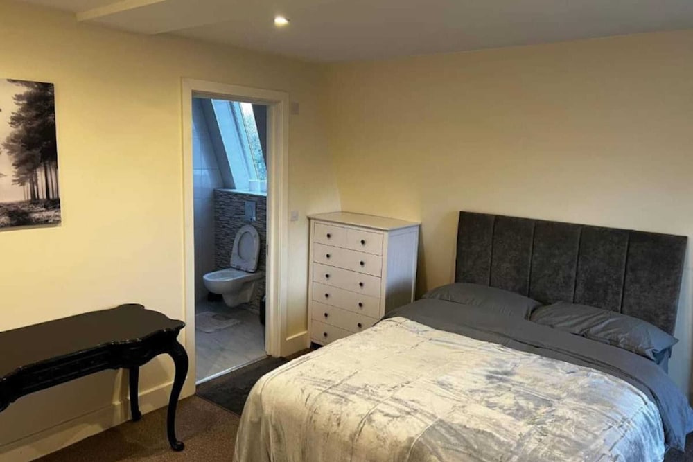 Фото Cosy 3 Bedroom Apartment Next to the Emirates