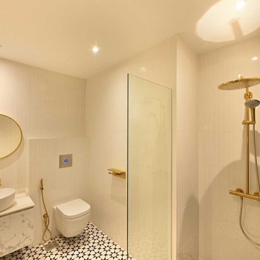 Фото Dream Chaser Boutique Capsule Hotel